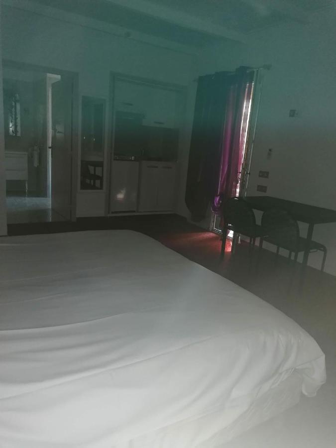 Ginasservis L'Hotel Du Bastier מראה חיצוני תמונה